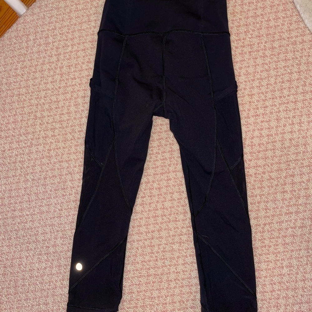 Lululemon 23” black leggings with mesh